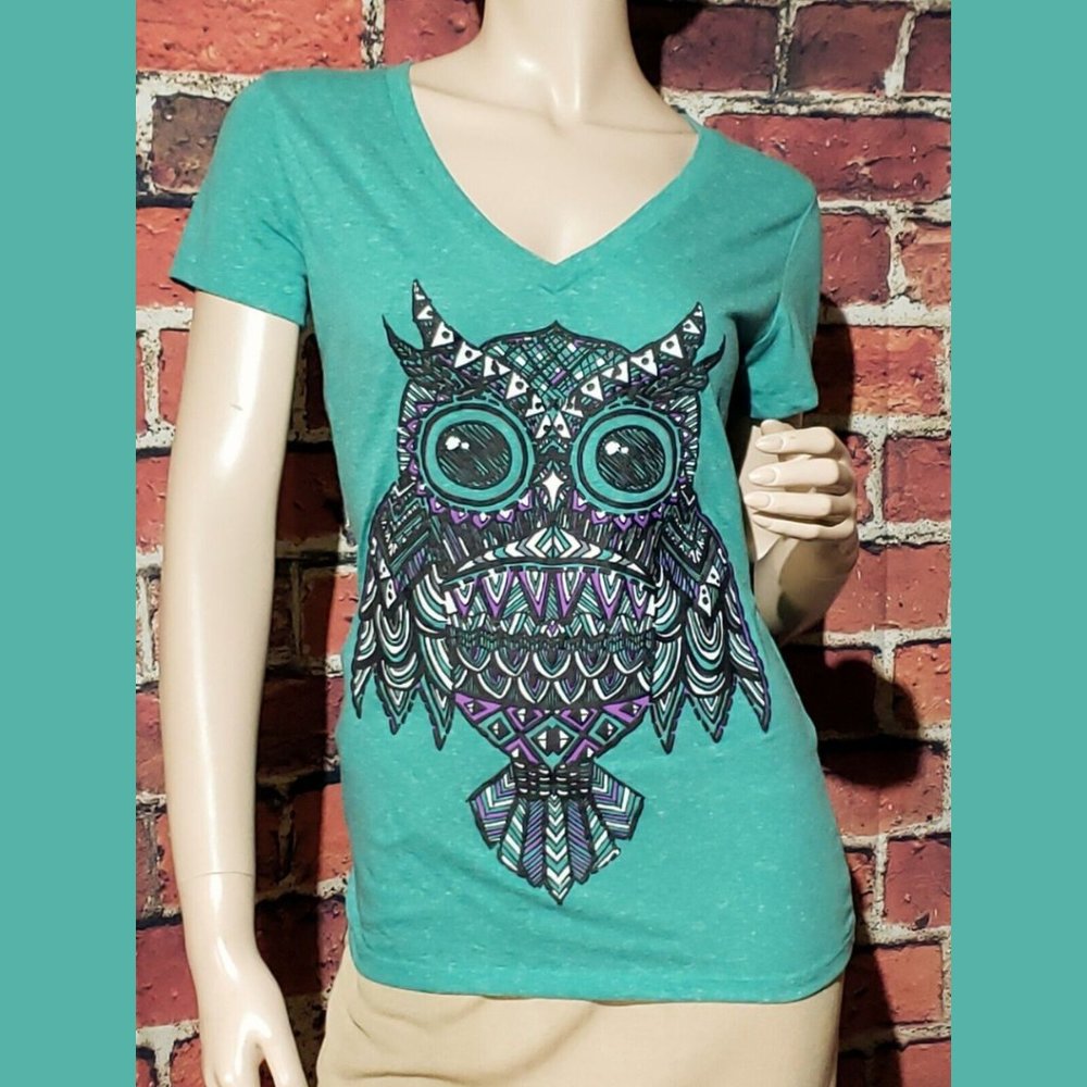 Womens Mandala Style Owl Graphic V Neck T Shirt Tee Size Juniors Medium M